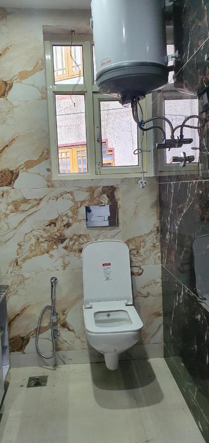 Hotel Resonance Exotic Srinagar  Luaran gambar
