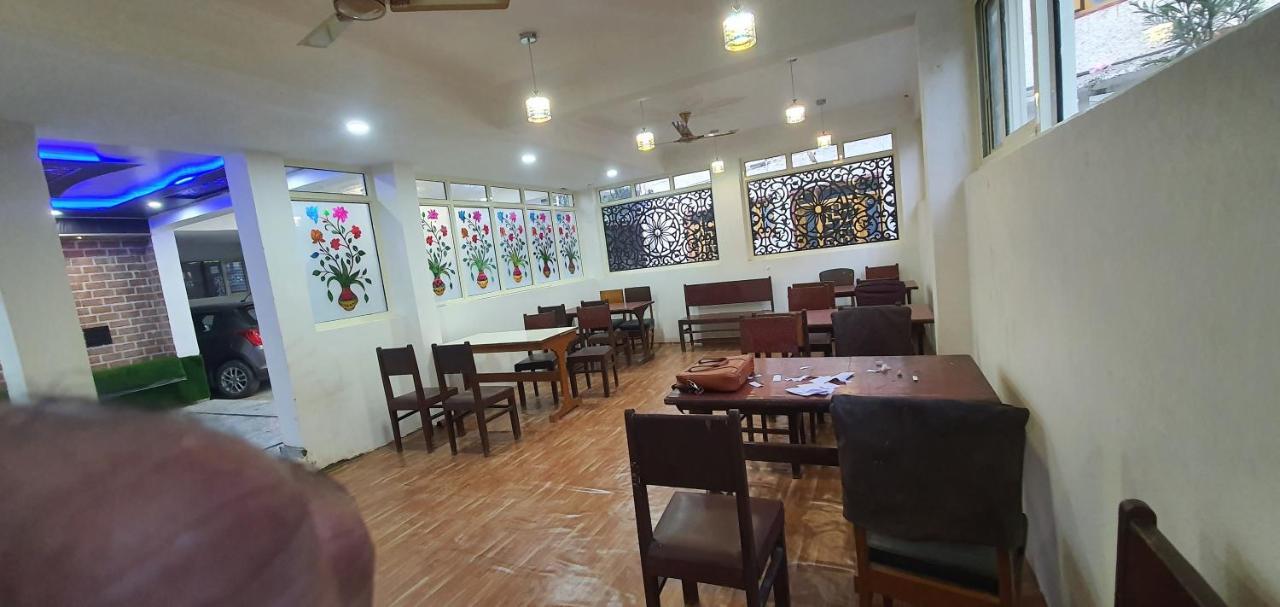 Hotel Resonance Exotic Srinagar  Luaran gambar