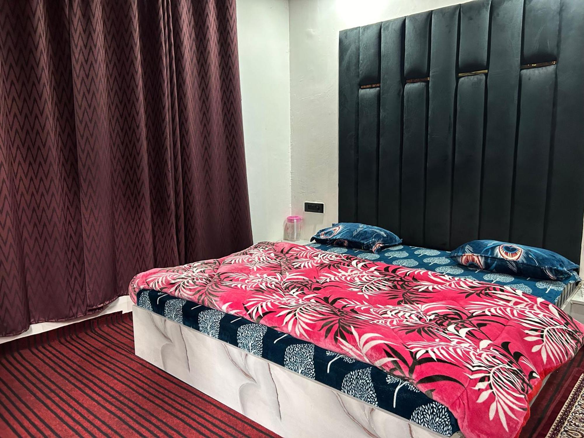 Hotel Resonance Exotic Srinagar  Luaran gambar