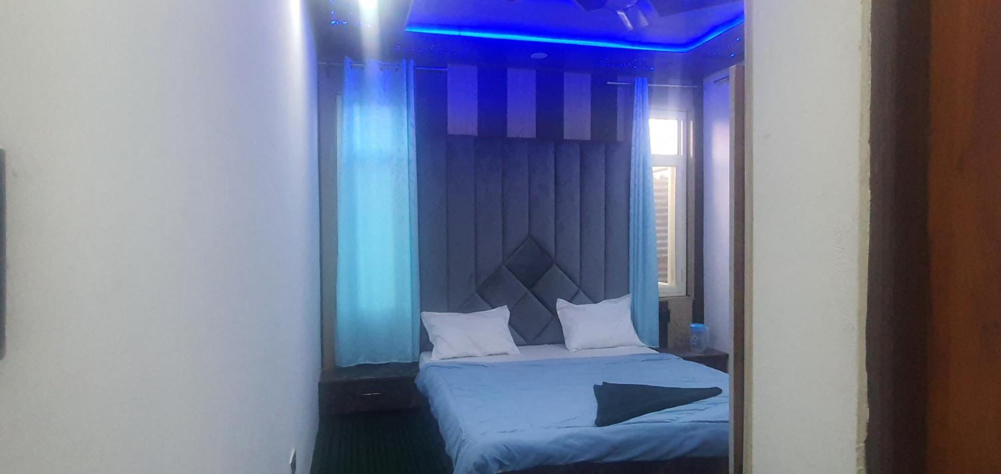 Hotel Resonance Exotic Srinagar  Luaran gambar