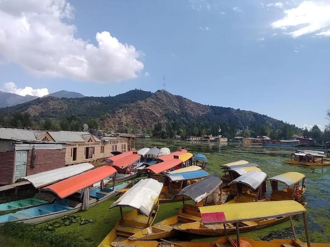 Hotel Resonance Exotic Srinagar  Luaran gambar